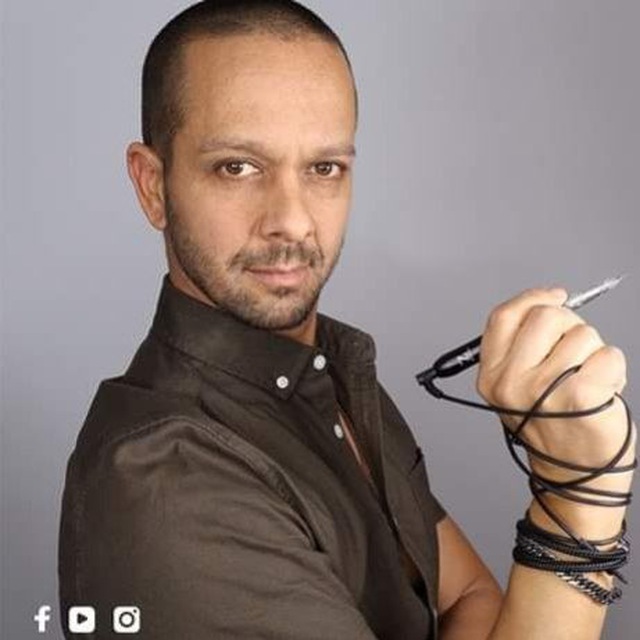 זוהר רוזיליו איפור קבוע
